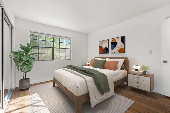 30-web-or-mls-8M4A9452