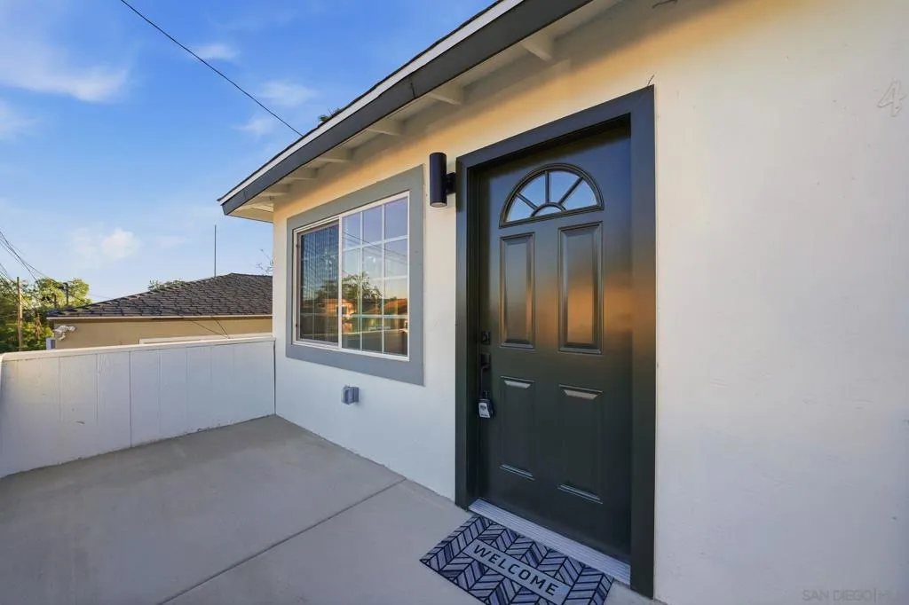 4665 67 E Thorn St, San Diego, California 92105 home-pic-4