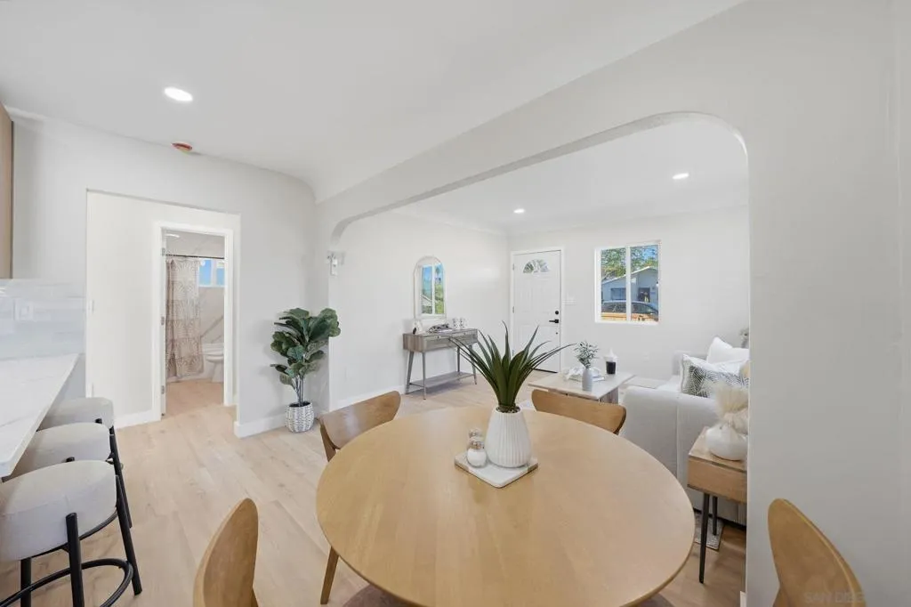 4665 67 E Thorn St, San Diego, California 92105 home-pic-18