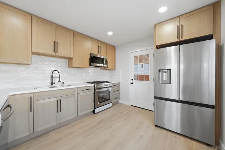 4665 67 E Thorn St, San Diego, California 92105