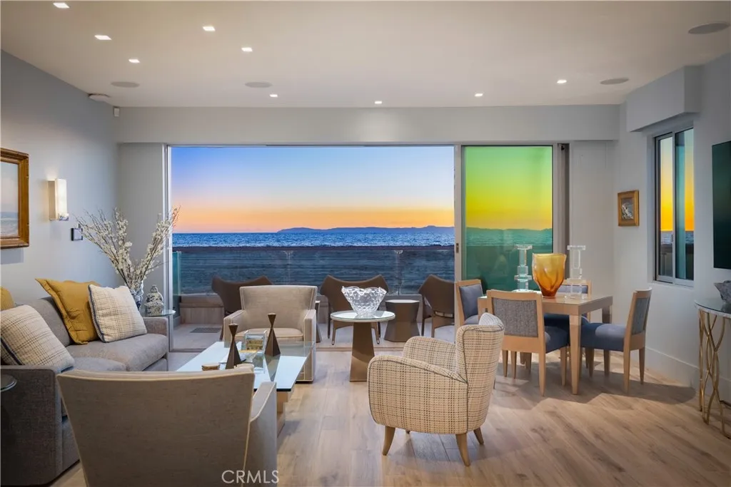 3407 W Oceanfront, Newport Beach, California 92663 home-pic-2