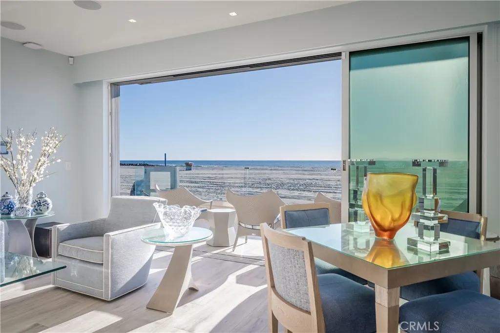 3407 W Oceanfront, Newport Beach, California 92663 home-pic-21