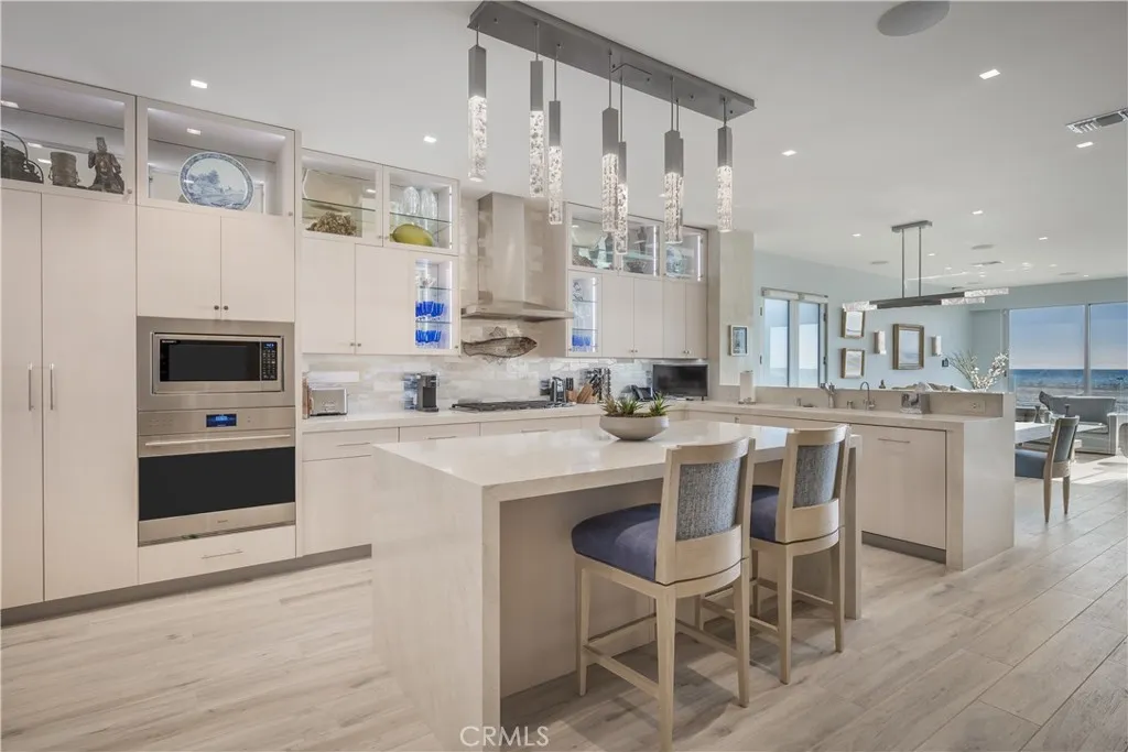 3407 W Oceanfront, Newport Beach, California 92663 home-pic-12