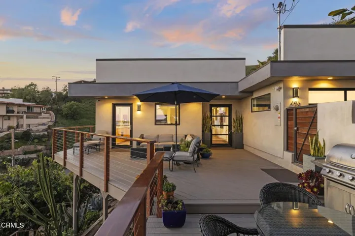 5-web-or-mls-UpmarketMedia-496Lup-twi-08
