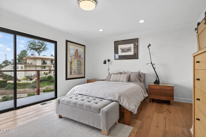 58-web-or-mls-UpmarketMedia-496Lup-028
