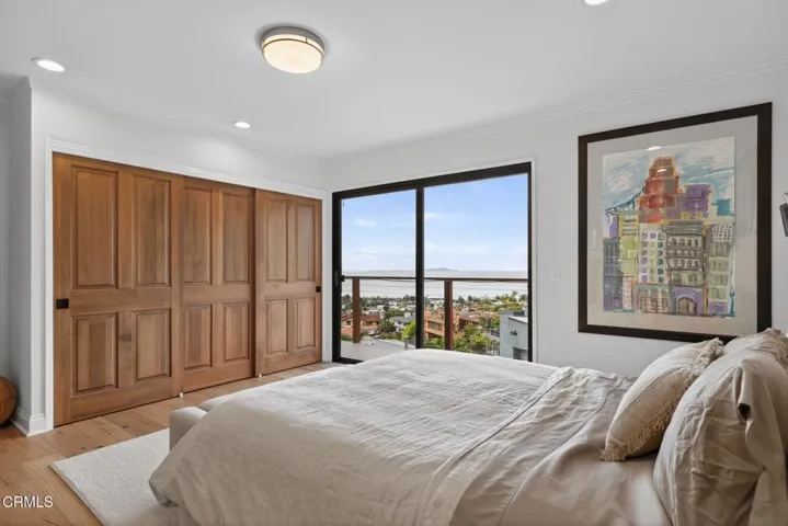 61-web-or-mls-UpmarketMedia-496Lup-037
