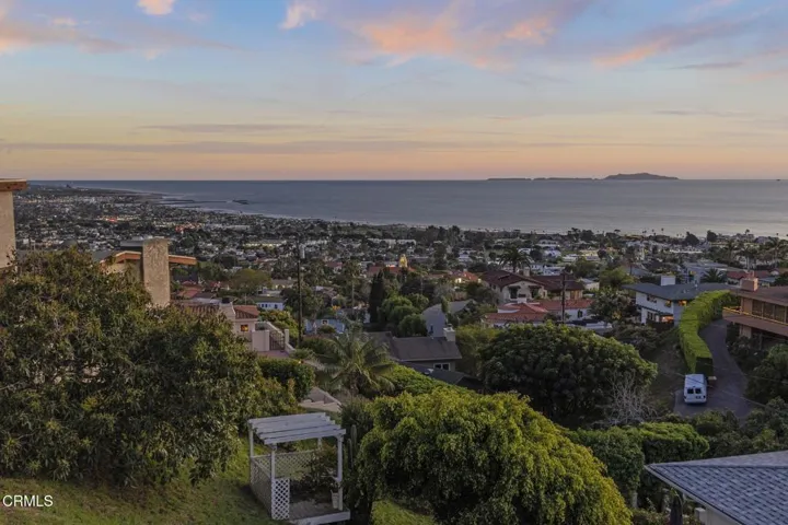 13-web-or-mls-UpmarketMedia-496Lup-twi-1