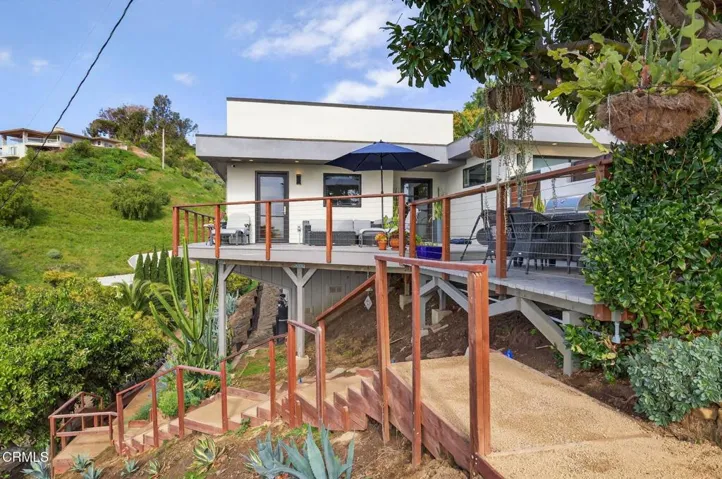 26-web-or-mls-UpmarketMedia-496Lup-178