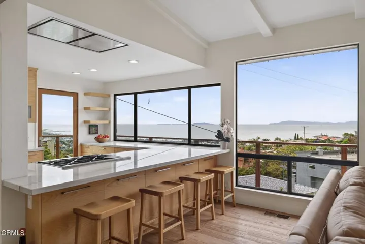 49-web-or-mls-UpmarketMedia-496Lup-106