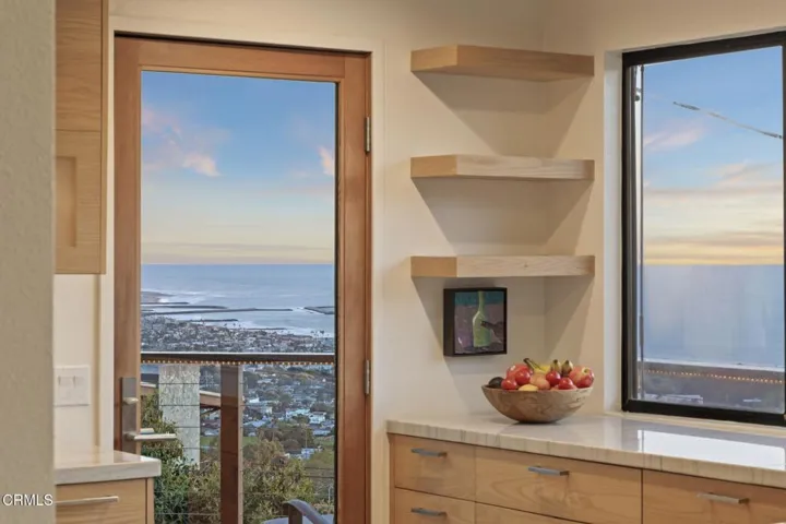 20-web-or-mls-UpmarketMedia-496Lup-twi-0