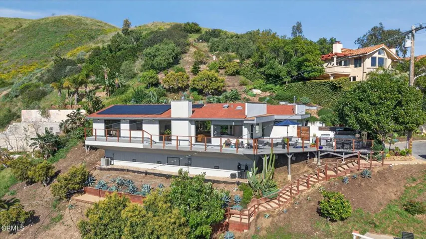 93-web-or-mls-UpmarketMedia-496Lup-aer-1