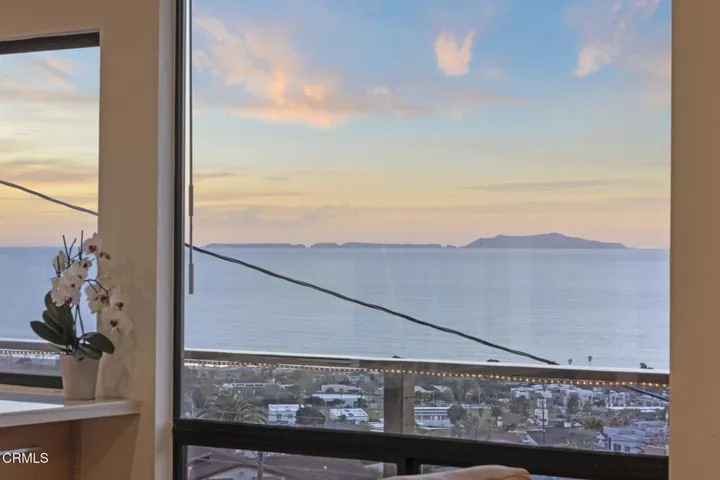 19-web-or-mls-UpmarketMedia-496Lup-twi-0