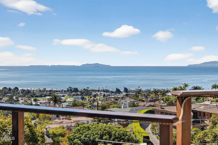 78-web-or-mls-UpmarketMedia-496Lup-202
