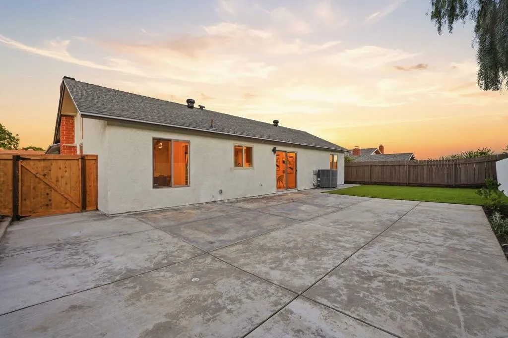 6942 Turnbridge Way, San Diego, California 92119 home-pic-34