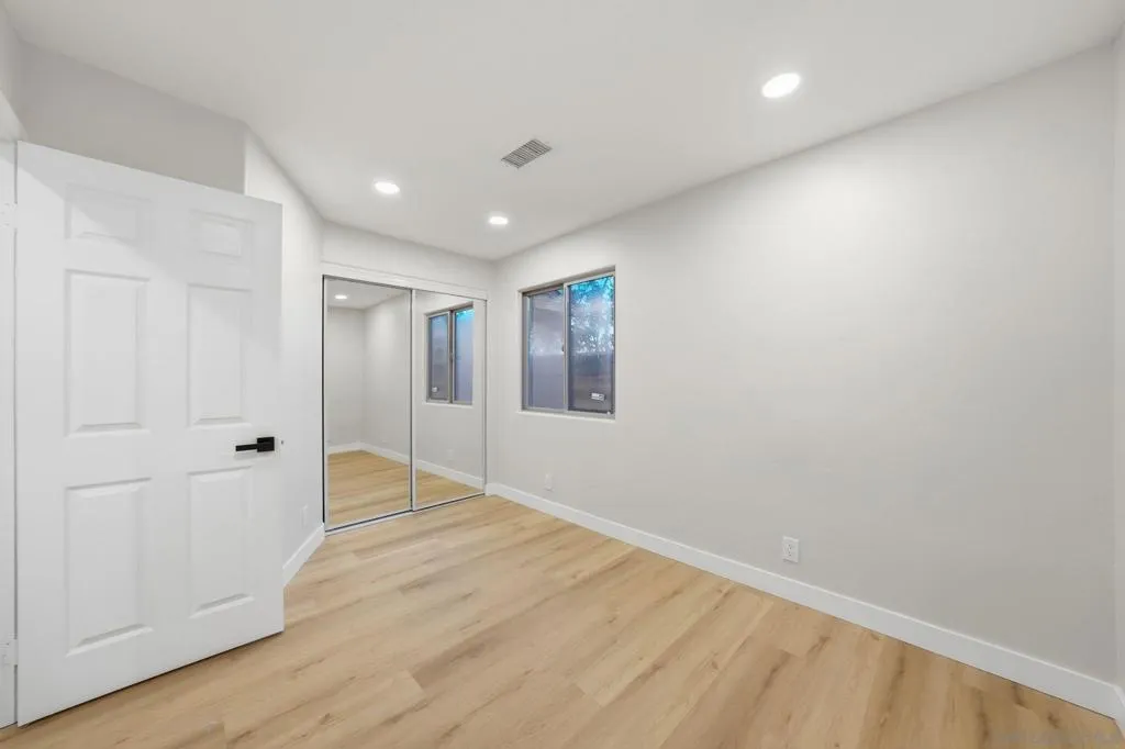 6942 Turnbridge Way, San Diego, California 92119 home-pic-23