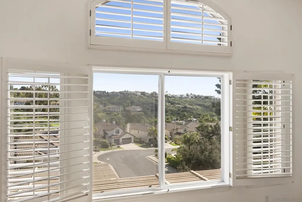 6927 Wildrose Ter, Carlsbad, California 92011 home-pic-28