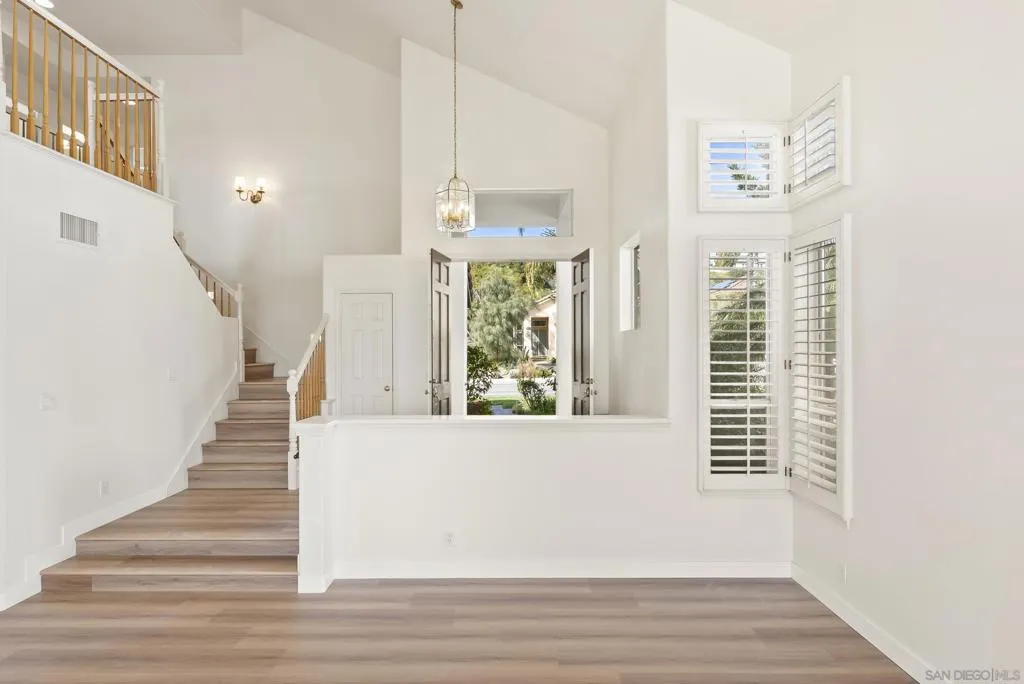 6927 Wildrose Ter, Carlsbad, California 92011 home-pic-23