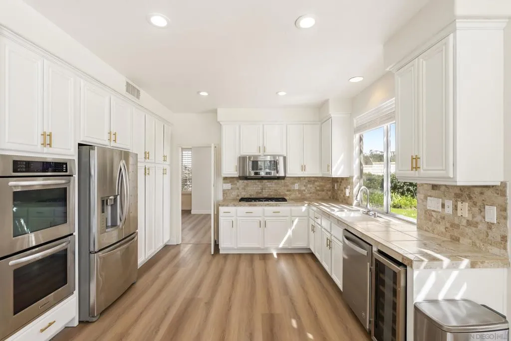 6927 Wildrose Ter, Carlsbad, California 92011 home-pic-15