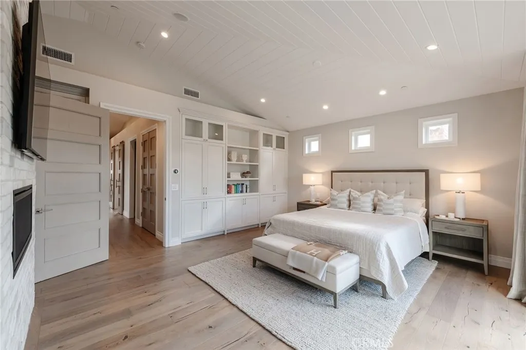 1801 Oak Ave, Manhattan Beach, California 90266 home-pic-23