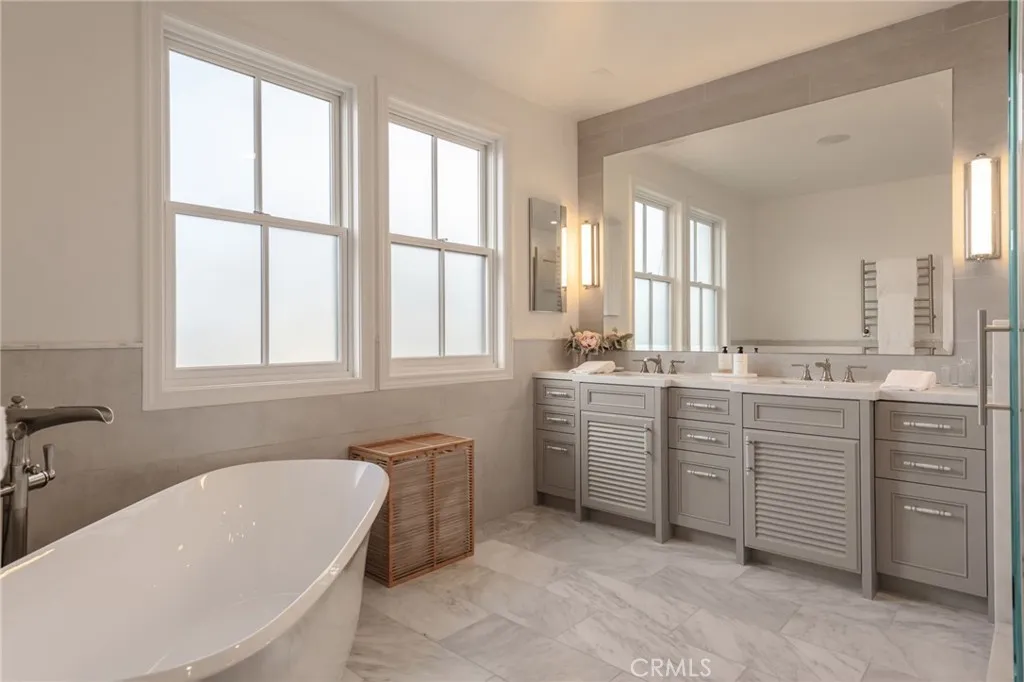 1801 Oak Ave, Manhattan Beach, California 90266 home-pic-28