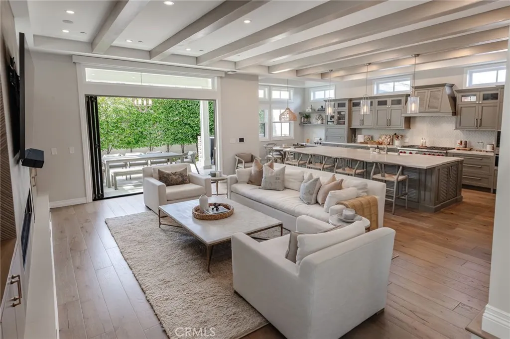 1801 Oak Ave, Manhattan Beach, California 90266 home-pic-5