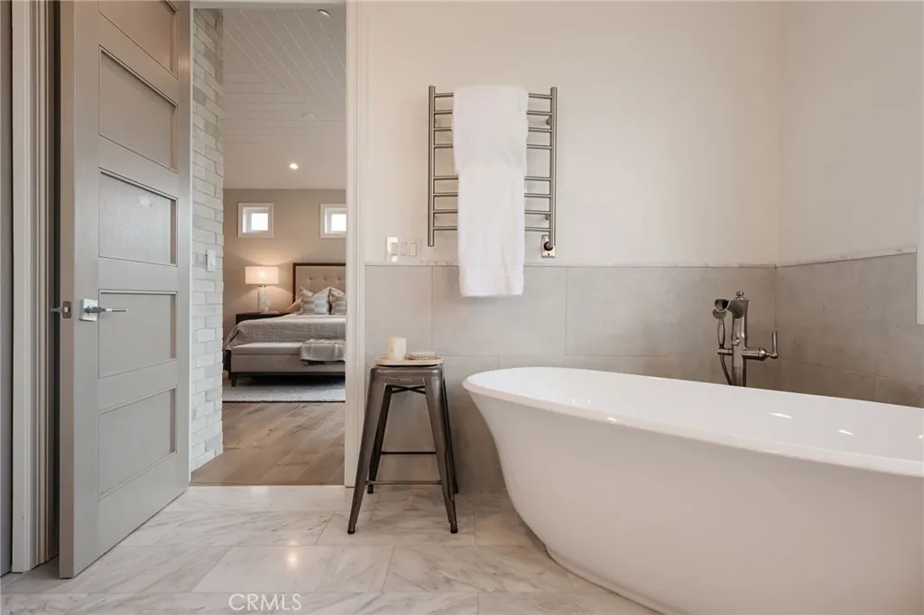 1801 Oak Ave, Manhattan Beach, California 90266 home-pic-27