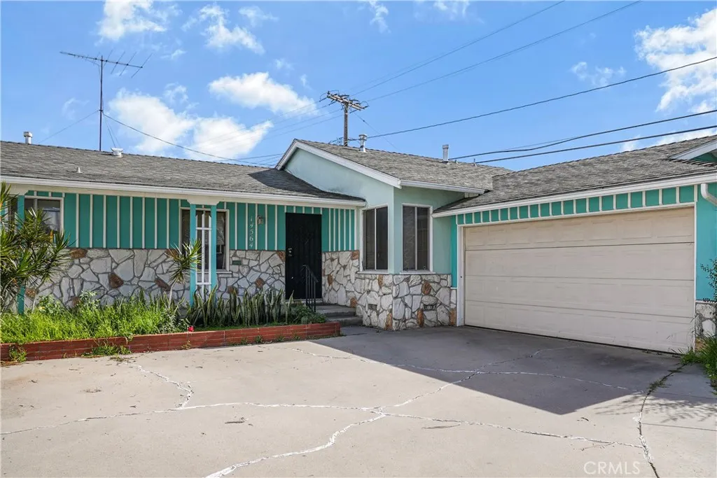 14564 14564 Charlemagne Ave, Bellflower, California 90706 home-pic-3