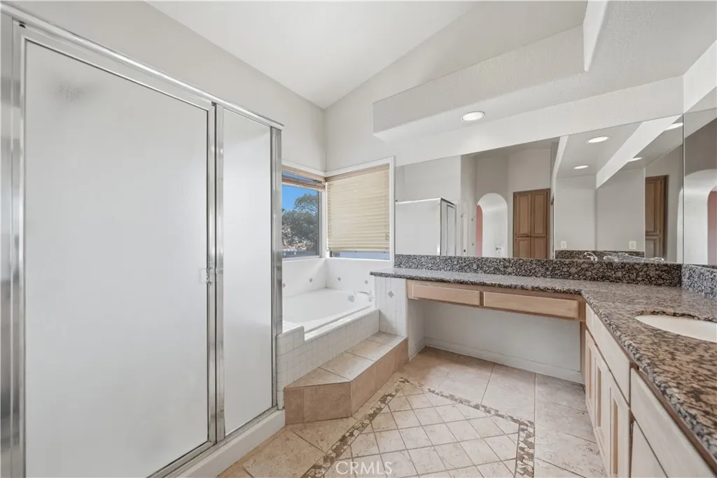 24496 Avenida Arconte, Murrieta, California 92562 home-pic-32