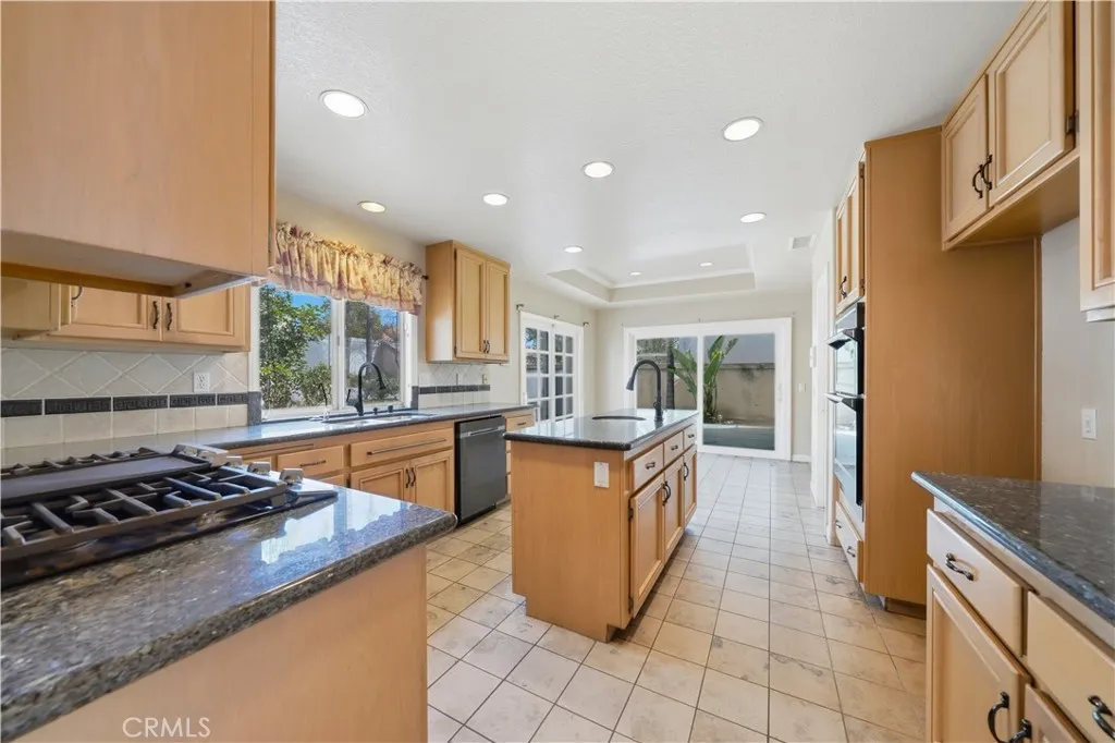 24496 Avenida Arconte, Murrieta, California 92562 home-pic-17