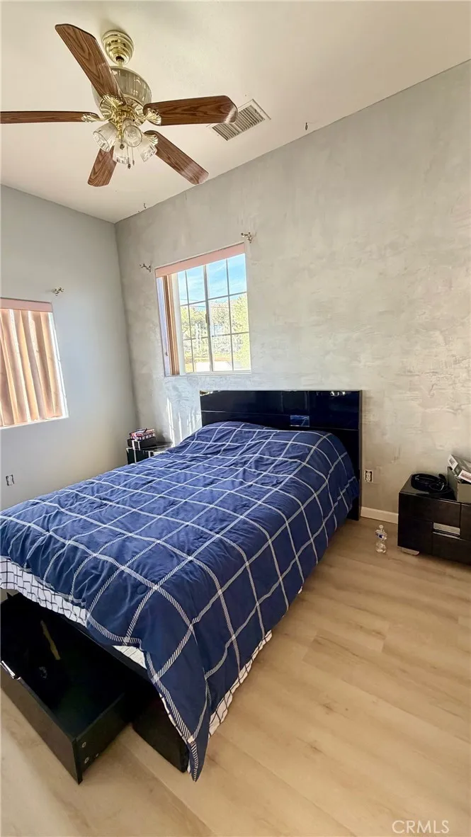 7590 Fairway, Yucca Valley, California 92284 home-pic-21