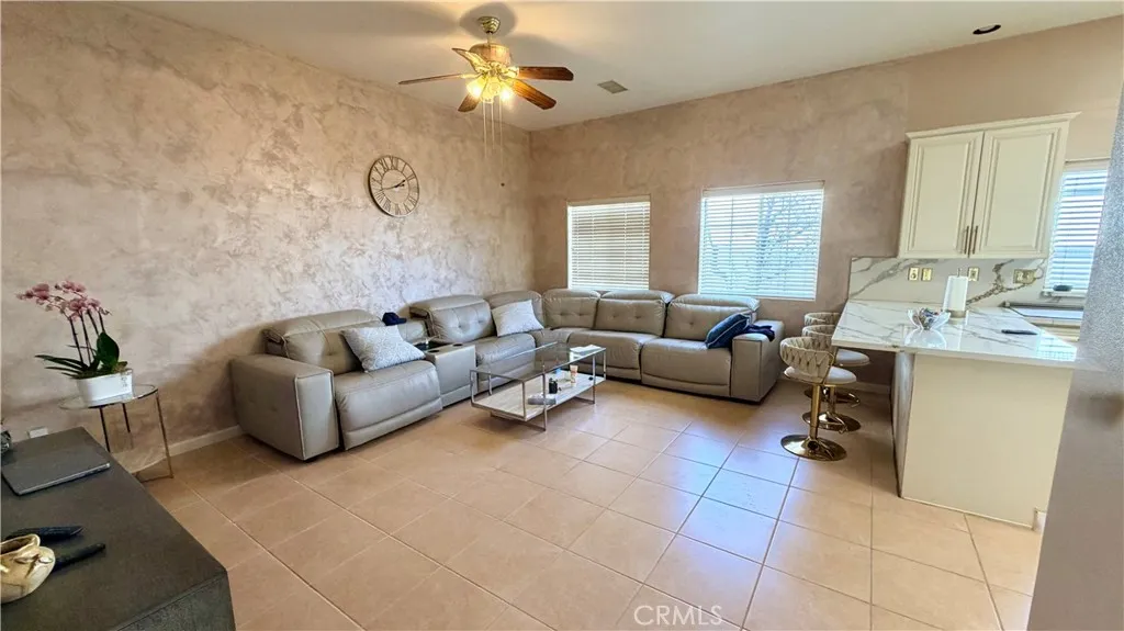 7590 Fairway, Yucca Valley, California 92284 home-pic-4