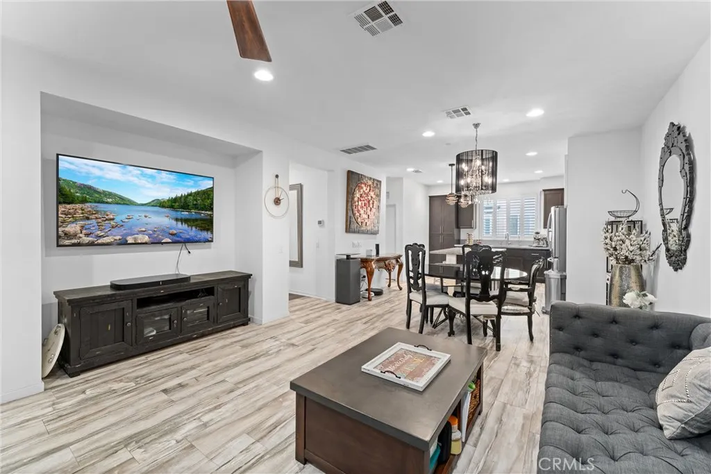 843 Sunburst Way, Pomona, California 91767 home-pic-2