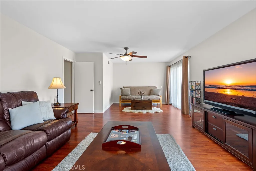 420 S Rolling Hills, Anaheim, California 92807 home-pic-24