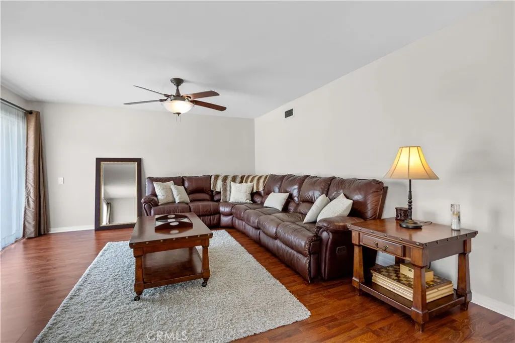 420 S Rolling Hills, Anaheim, California 92807 home-pic-22