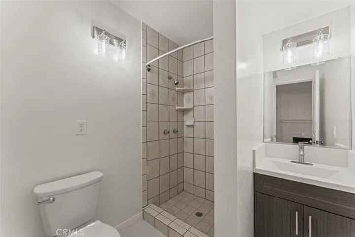 Primary bedroom bathroom w/ shower