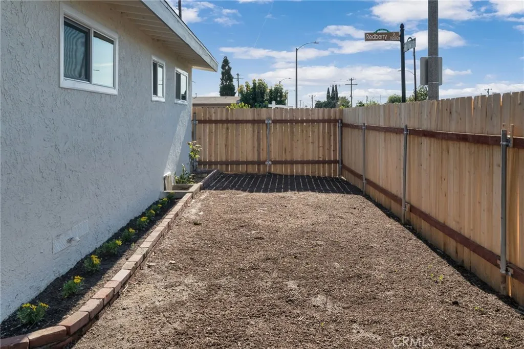 11203 Redberry, El Monte, California 91733 home-pic-29