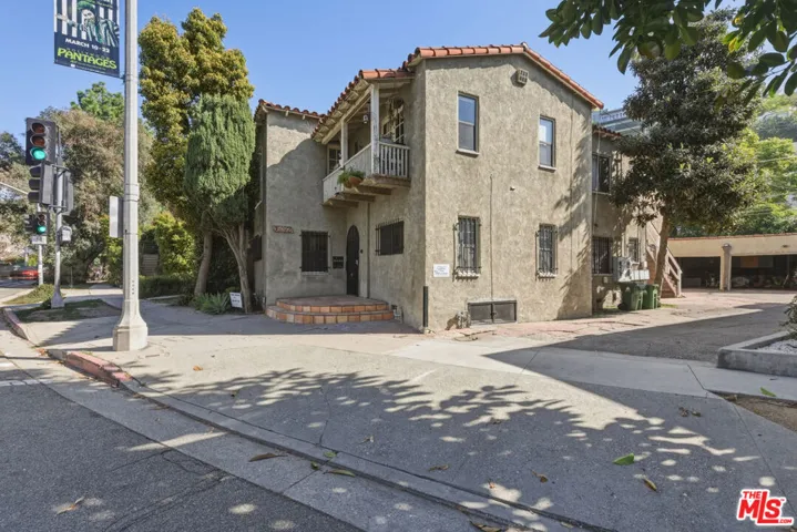 1492 Silver Lake Boulevard 3, Los Angeles, California 90026