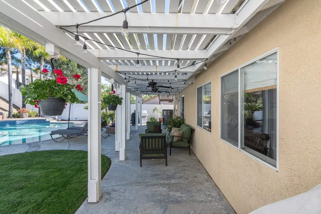 32848 Freesia, Temecula, California 92592 home-pic-36