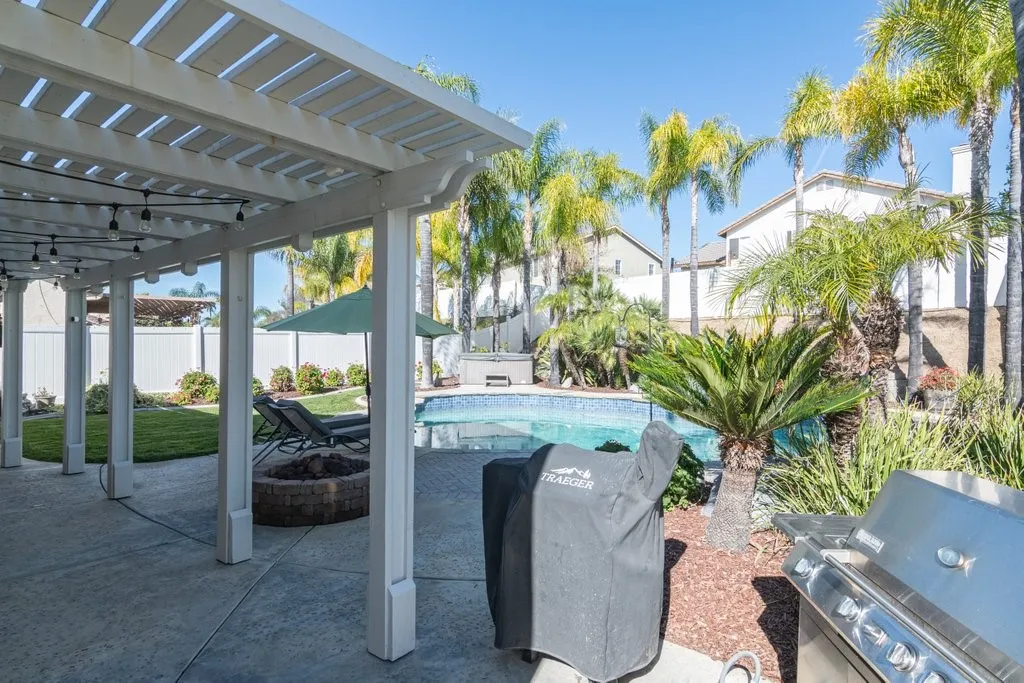 32848 Freesia, Temecula, California 92592 home-pic-34