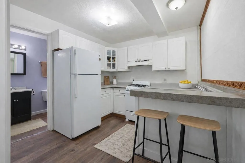 3029 Broadway  home-pic-4