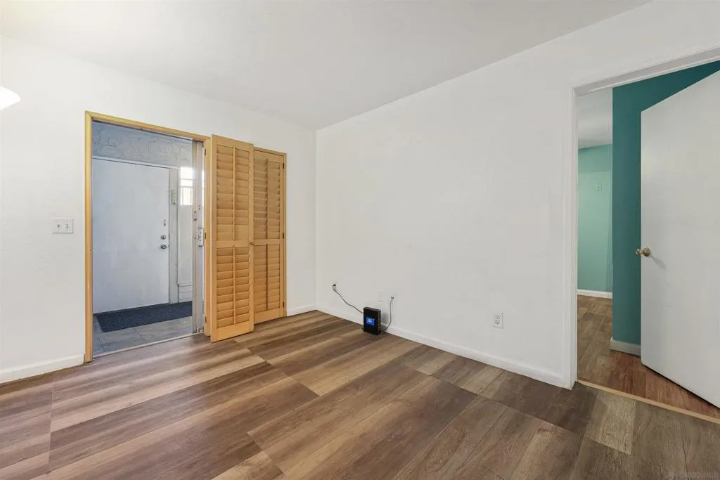 3029 Broadway  home-pic-3