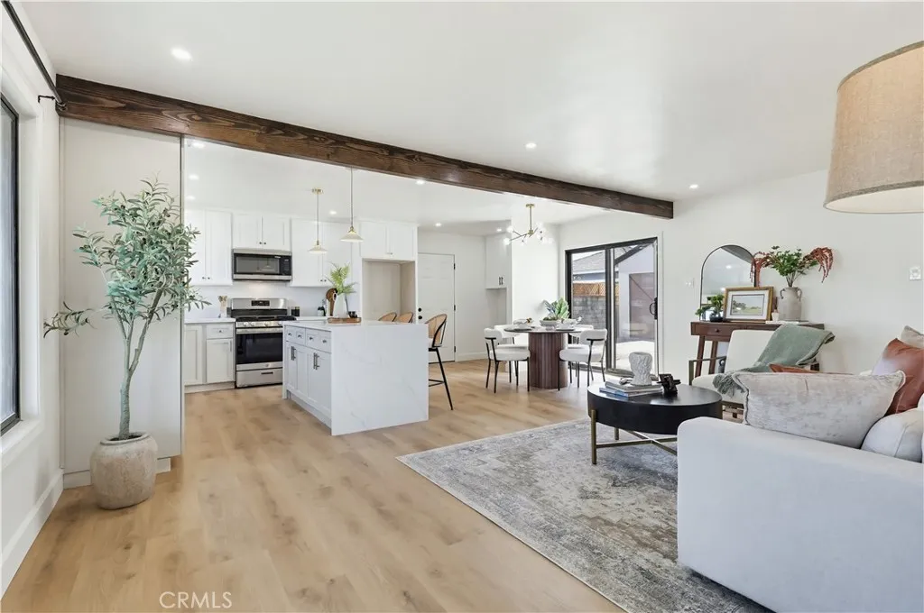 11727 Crossdale, Norwalk, California 90650 home-pic-2