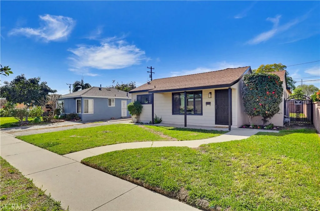 11727 Crossdale, Norwalk, California 90650 home-pic-1