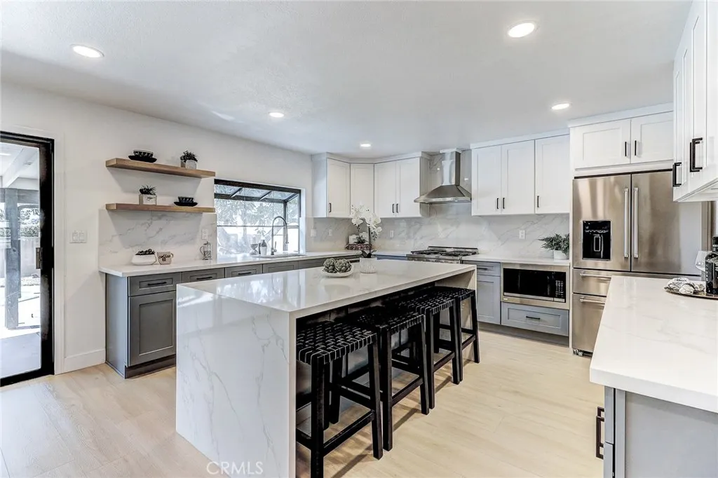 605 Live Oak Avenue, Glendora, California 91741 home-pic-15