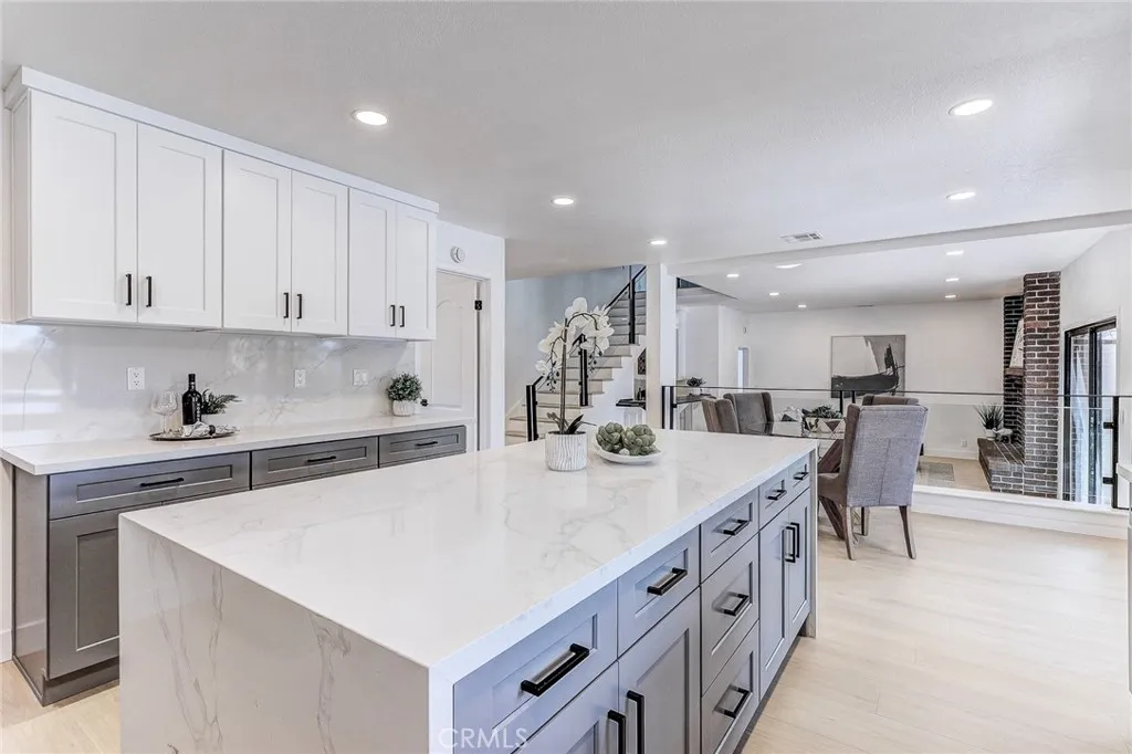 605 Live Oak Avenue, Glendora, California 91741 home-pic-16