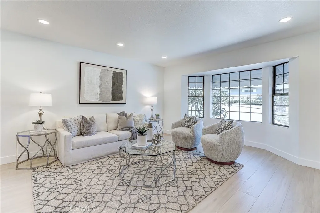 605 Live Oak Avenue, Glendora, California 91741 home-pic-8