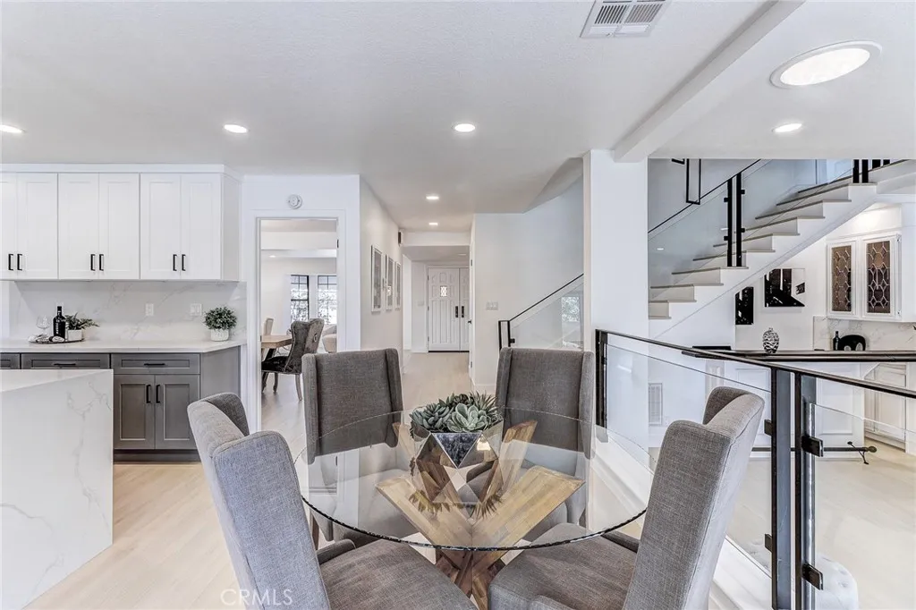 605 Live Oak Avenue, Glendora, California 91741 home-pic-18
