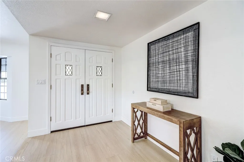 605 Live Oak Avenue, Glendora, California 91741 home-pic-6