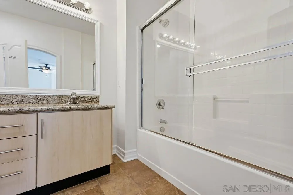 550 Park Blvd 2604, San Diego, California 92101 home-pic-31