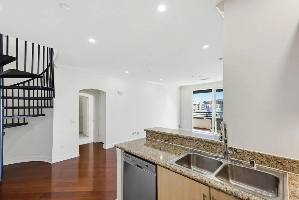 550 Park Blvd 2604, San Diego, California 92101 home-pic-11